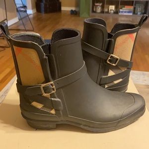 Burberry rain boots